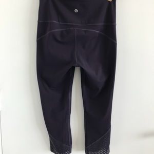 Lululemon Purple Cropped Leggings - SIZE 6